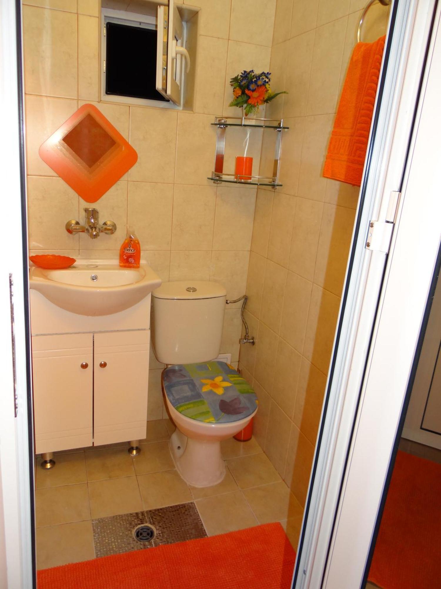 Orange Flower Appartement