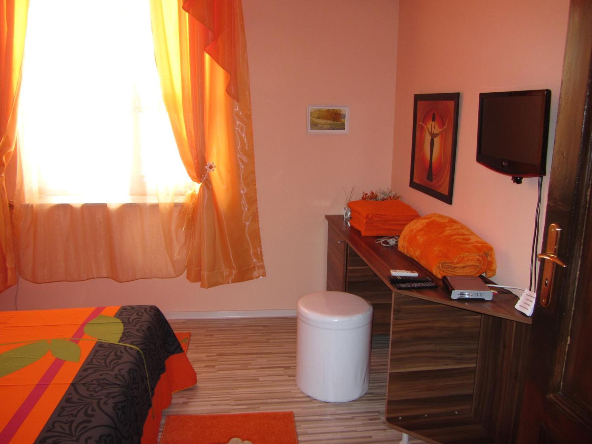 Appartement Orange Flower