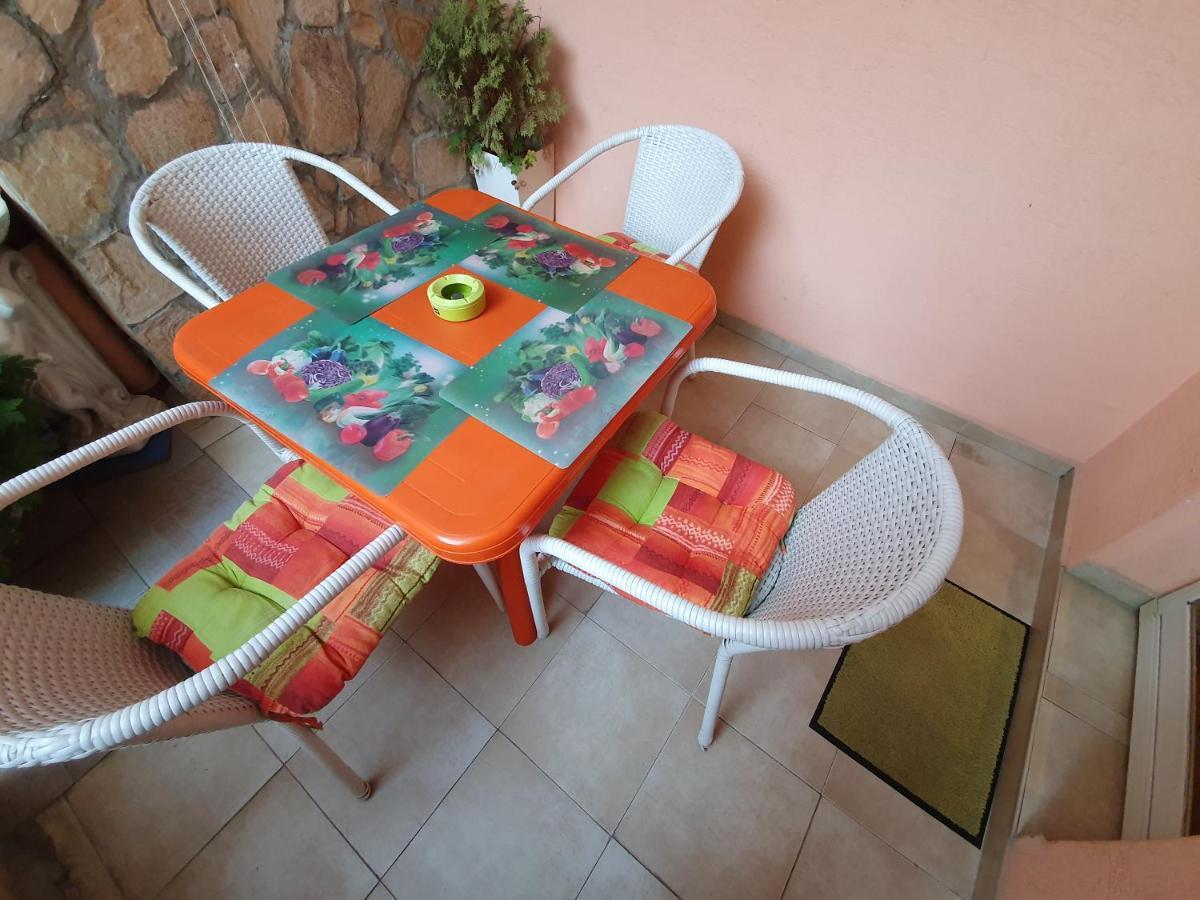 Appartement Orange Flower